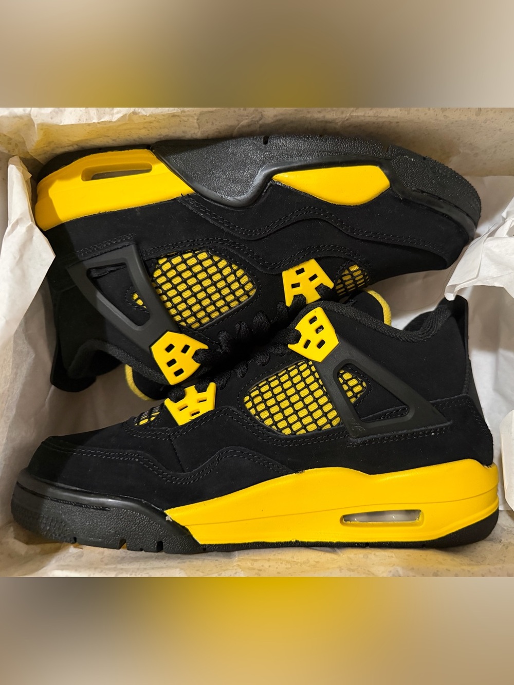 Jordan thunder, Jordan 4, Black and Yellow Sneakers